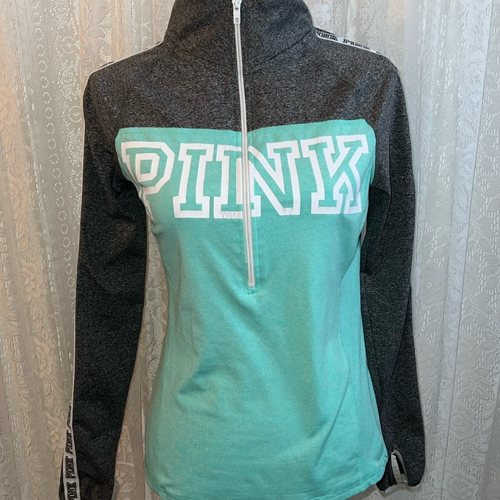 VS PINK ULTIMATE Pullover